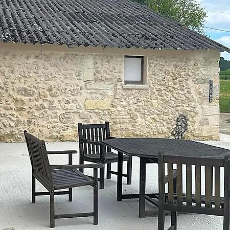 Chateau Chatillon * Montussan